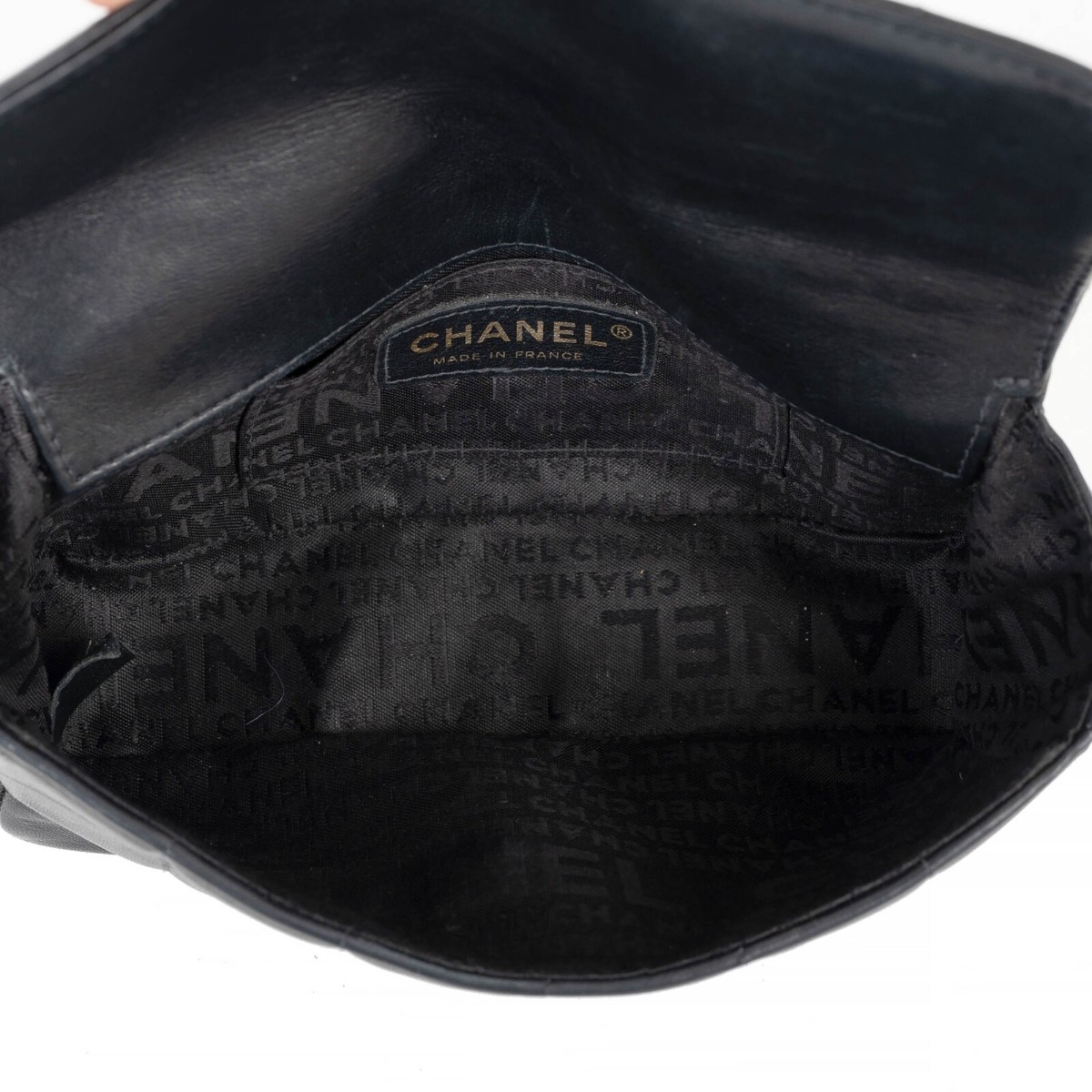 71906 auth CHANEL black leather CAMELLIA CHOCOLATE BAR MINI FLAP