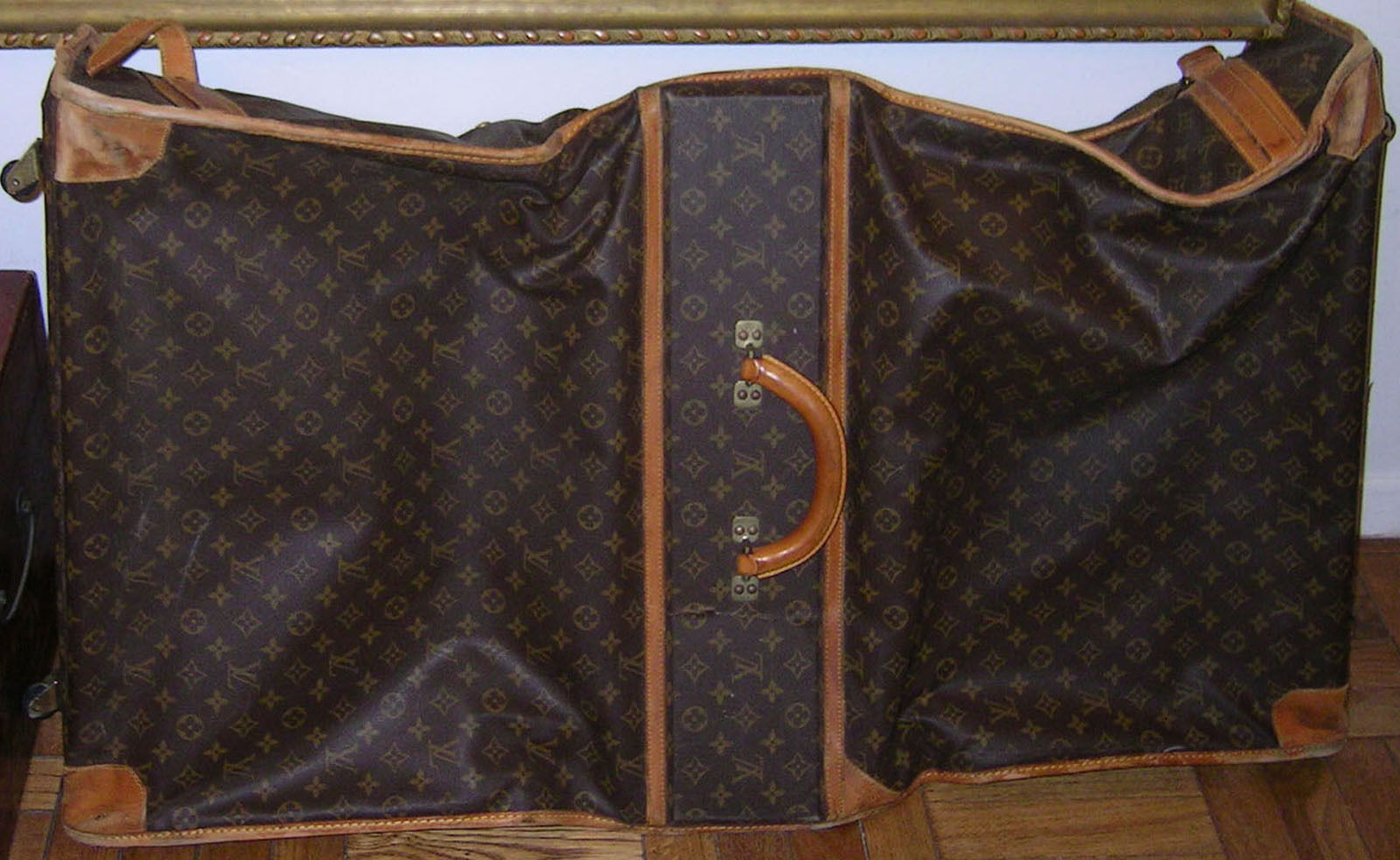 LOUIS VUITTON 90s Soft Sided Roller Luggage — Garment