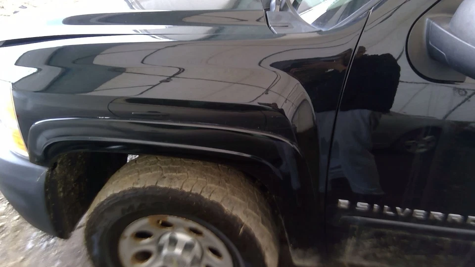07 CHEVY SILVERADO 1500 Fender Driver Drivers Sideblackpaint Code?41u Foto 2 de 4