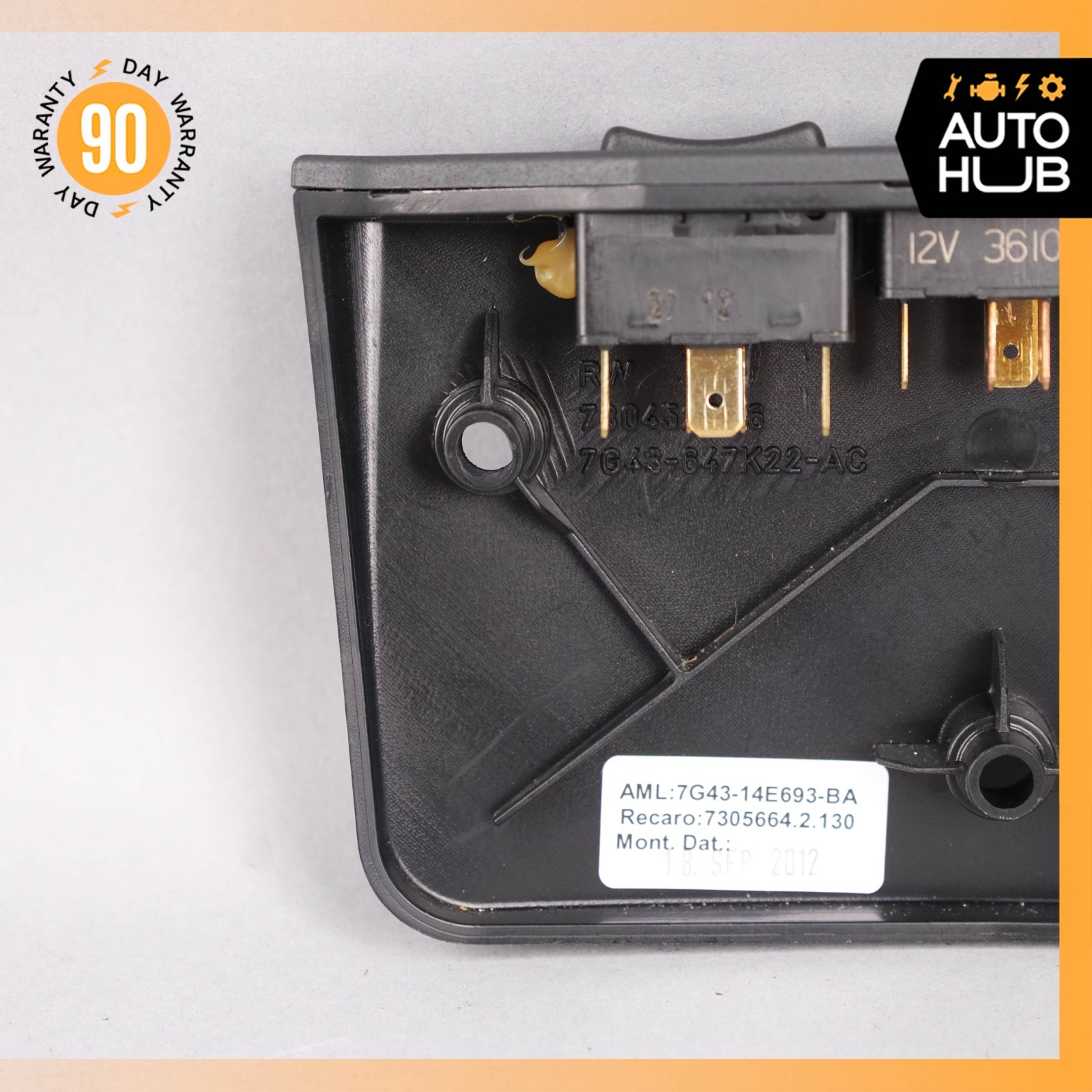 Aston Martin V8 Vantage DB9 DBS Right Seat Lumbar Regulator Switch w/ Cover OEM