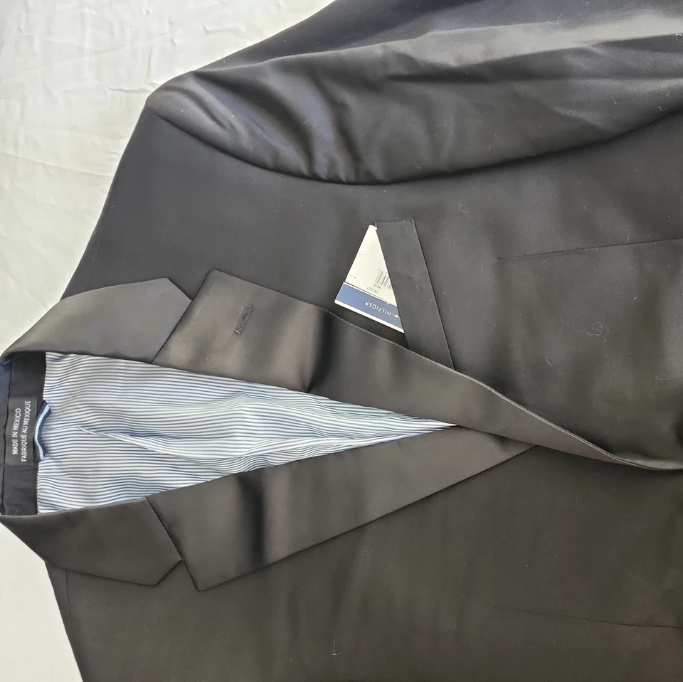 Tommy Hilfiger Men's Black Tuxedo Jacket Two Button with Satin Lapels  38R - Image 4 of 4