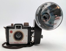 Kodak 183L Brownie Holiday Flash Film Camera w/Flash Holder 1950s EX