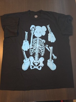 Kaws x CLIPSE Men's Size 2XL Black Light Blue Short Sleeve T Shirt NWOT