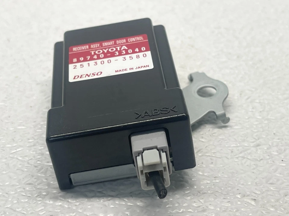 ✅ 07 - 11 Lexus ES350 Toyota Camry умный приемник управления дверью 89740-33040 OEM - Изображение 3 из 4