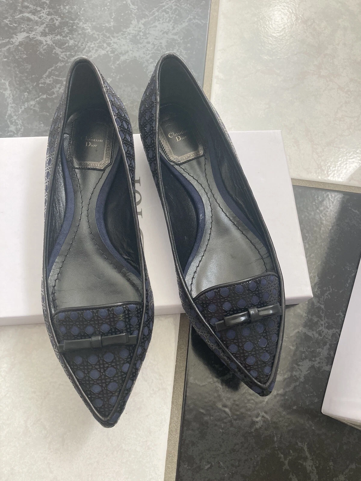 Ballerine plate à bout pointu Christian Dior Cannage Preppy 100 % authentique neuve dans sa boîte taille 35,5