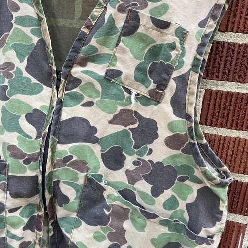 🦆Vintage 1980’s Saftbak Duck Camo Cargo/Utility Hunting Vest🦆 - Picture 4 of 5