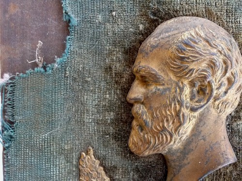 19th c. Lincoln & Garfield Bronze Gilt Metal Bas Relief Wall Plaque, Wood/Cloth - Picture 5 of 10
