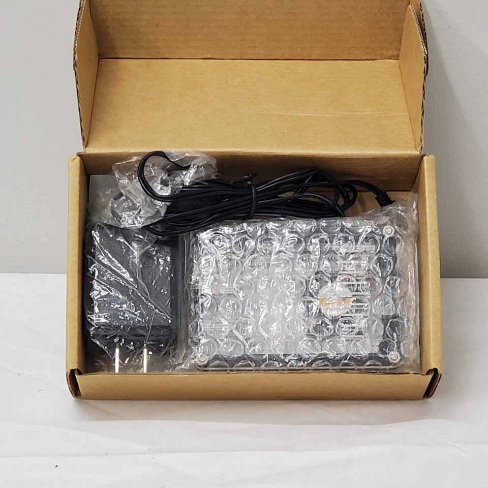 Miuzei Raspberry Pi 3 B+ Case with Fan Cooling, Pi 3B Case with 3 Pcs heatsink - Image 2 of 3