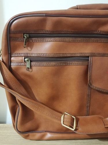 Cathay Pacific Airways Large Brown Leather Business Laptop Messenger Bag - Picture 5 of 15