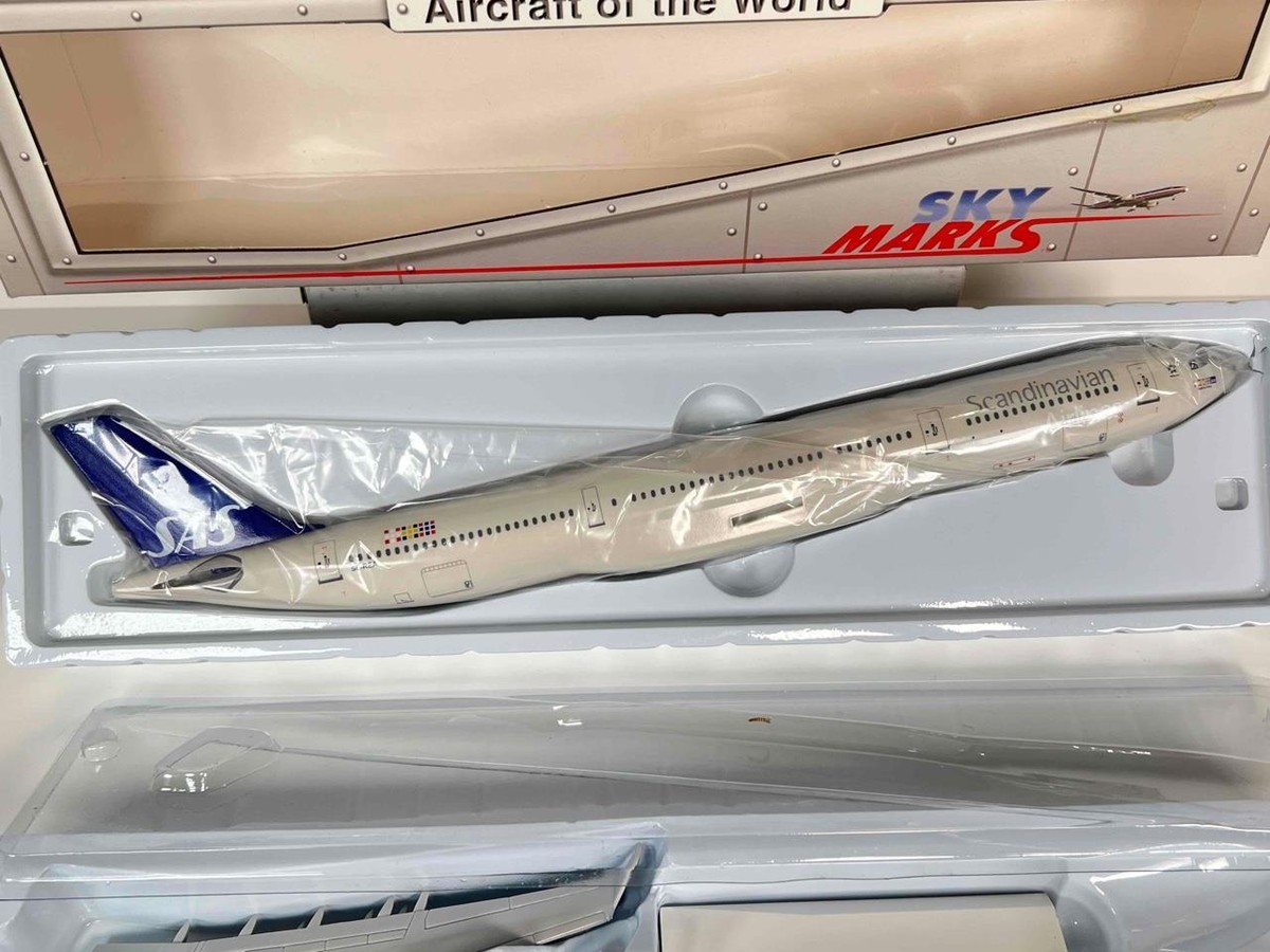 買い販売店 schabak1/600スカンジナビア航空A340 模型/プラモデル