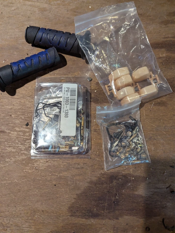 Piezas carburador suzuki bandit 1200 2003 nuevas y usadas Foto 3 de 3