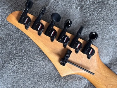 Washburn KC-70v Chicago Series 1990 E-Gitarre   mit Koffer - kostenloser Versand