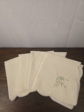 Set Of 4 Mr. Tablecloth Table Napkins 17 X 17" Green Leaf Embroidered