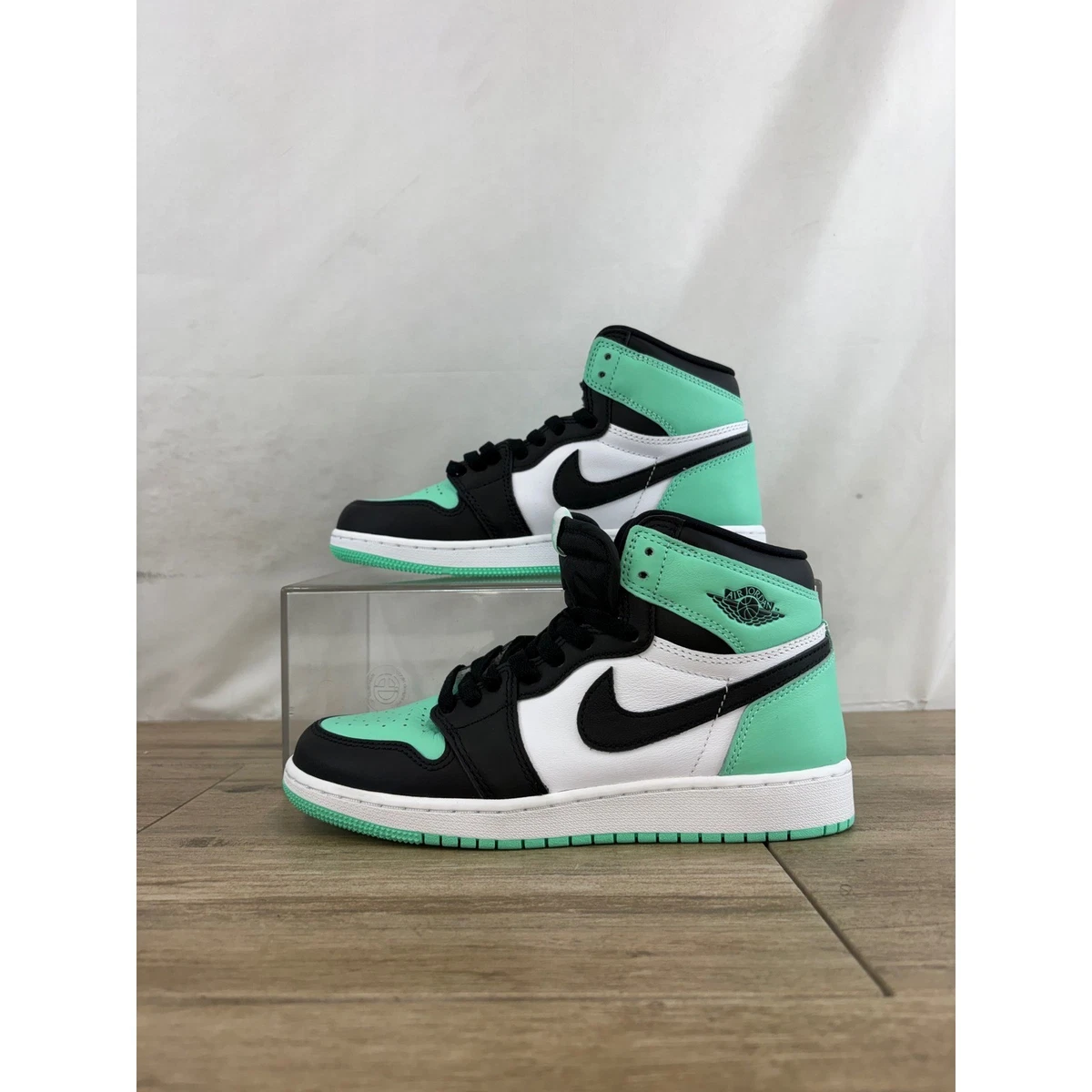 Jordan 1 Retro OG High Green Glow for Sale | Authenticity