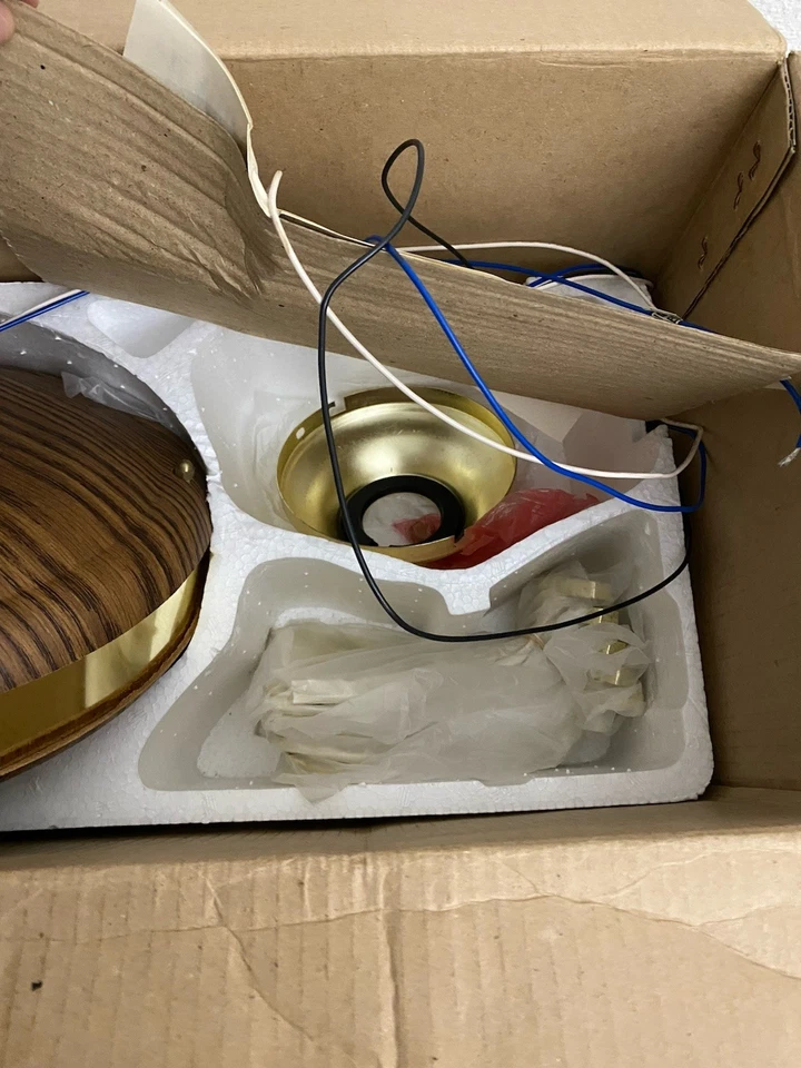 Windmachines 52" Ceiling Fan Made in Hong Kong Vintage Decorative 303830 - Image 4 of 4