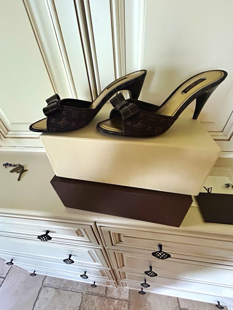 25+ Louis Vuitton Monogram Shoes In Women's Heels for sale