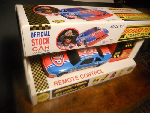 1992 RICHARD PETTY Sounds Of Power Mib Box w bright colors Nos Mib 3040 Nascar - Picture 2 of 4