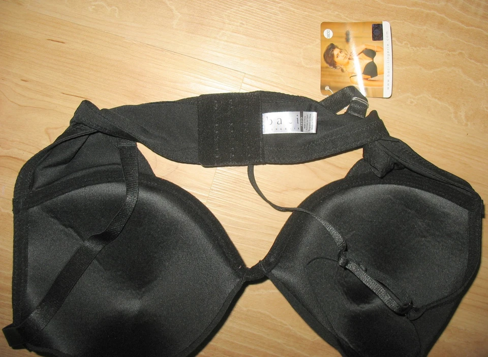 Lencería Baci - 34B - Sujetador push up negro de cuatro vías profundo - Con aros - Copas moldeadas  Foto 3 de 3