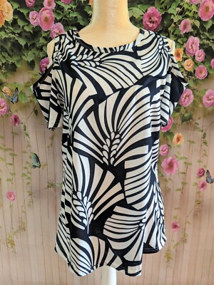 NWOT Open Shoulder Tunic Size Large