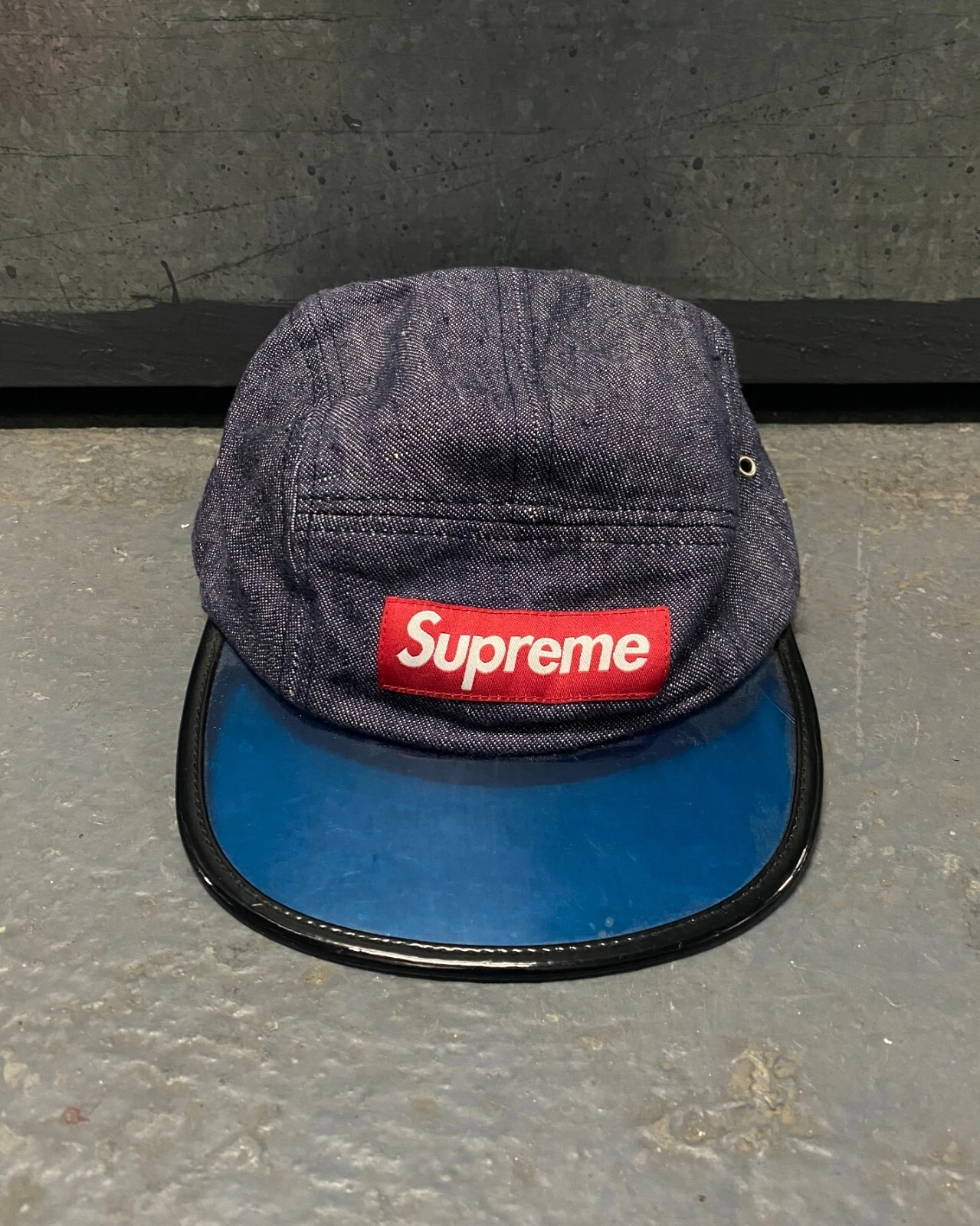 Casquette chapeau 5 panneaux SUPREME S/S 2014 bleu pêcheur denim bleu coton rouge logo boîte