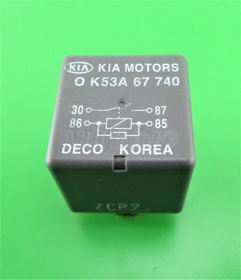 52-Kia (1995-2010) Multi-Use Grey 4-Pin Relay 0K53A67740 Deco / Kia Motors - Image 3 of 4