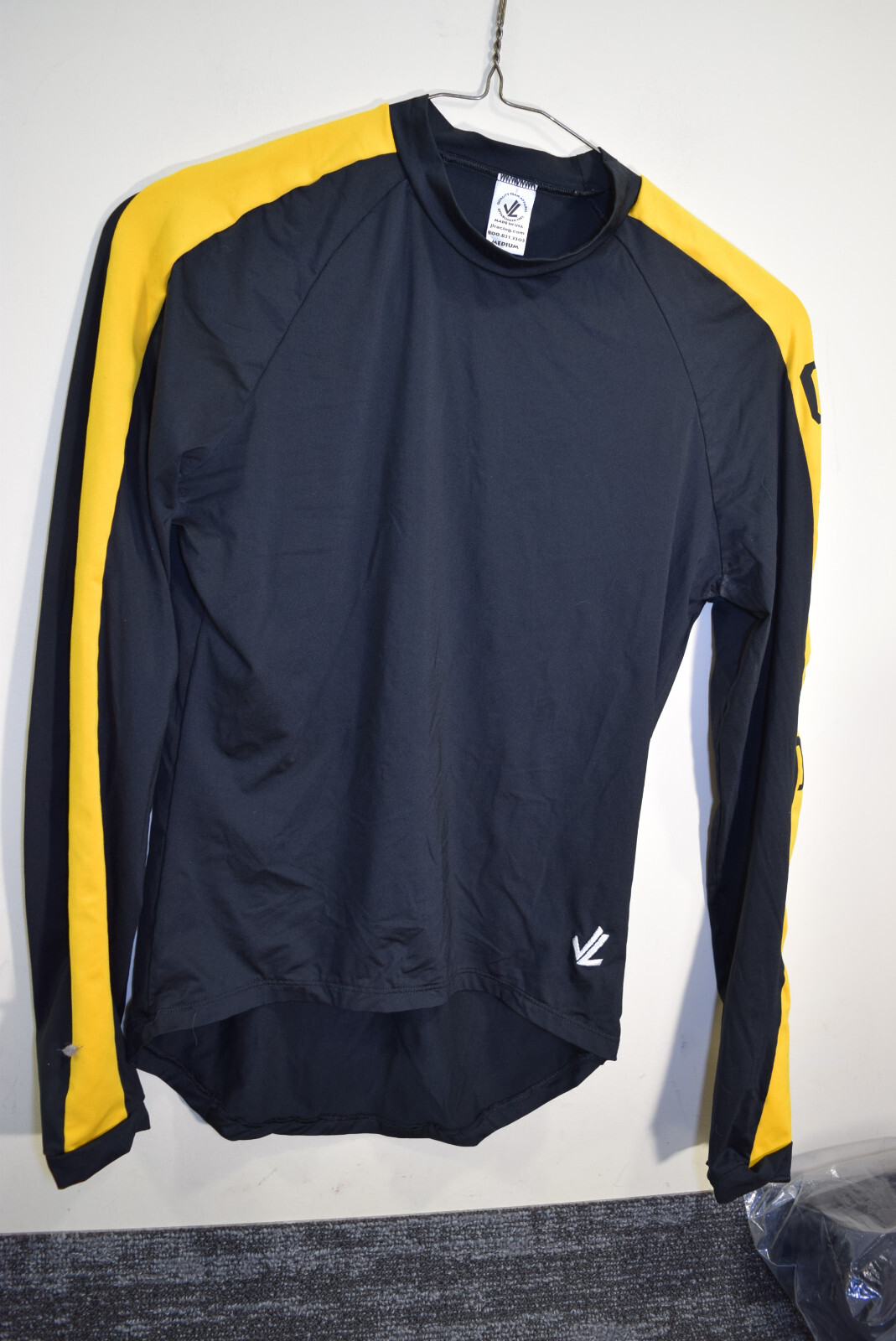 FILA JL Racing Oakton High VA Crew Canottaggio Compressione Maglia Manica Lunga UOMO M Nero