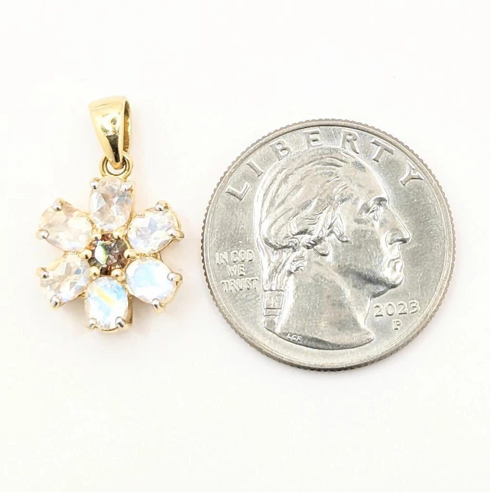 14K Solid Yellow Gold 3.5g White Stone and Smokey Quartz Blooming Flower Pendant - Image 2 of 4