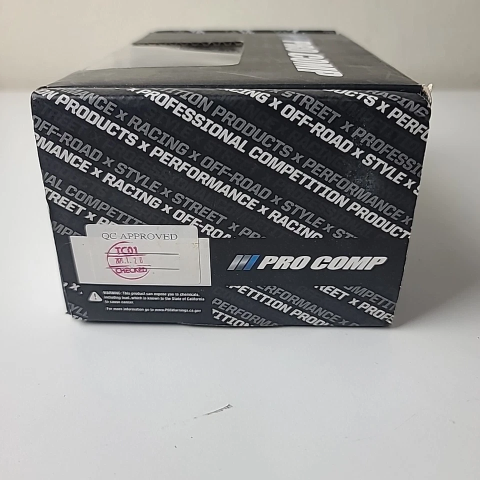 Pro Comp 11184B Lug Nut Kit 25 - 1/2" Spline 5/6 Lugs with TPMS Valve Stem Black - Image 3 of 4