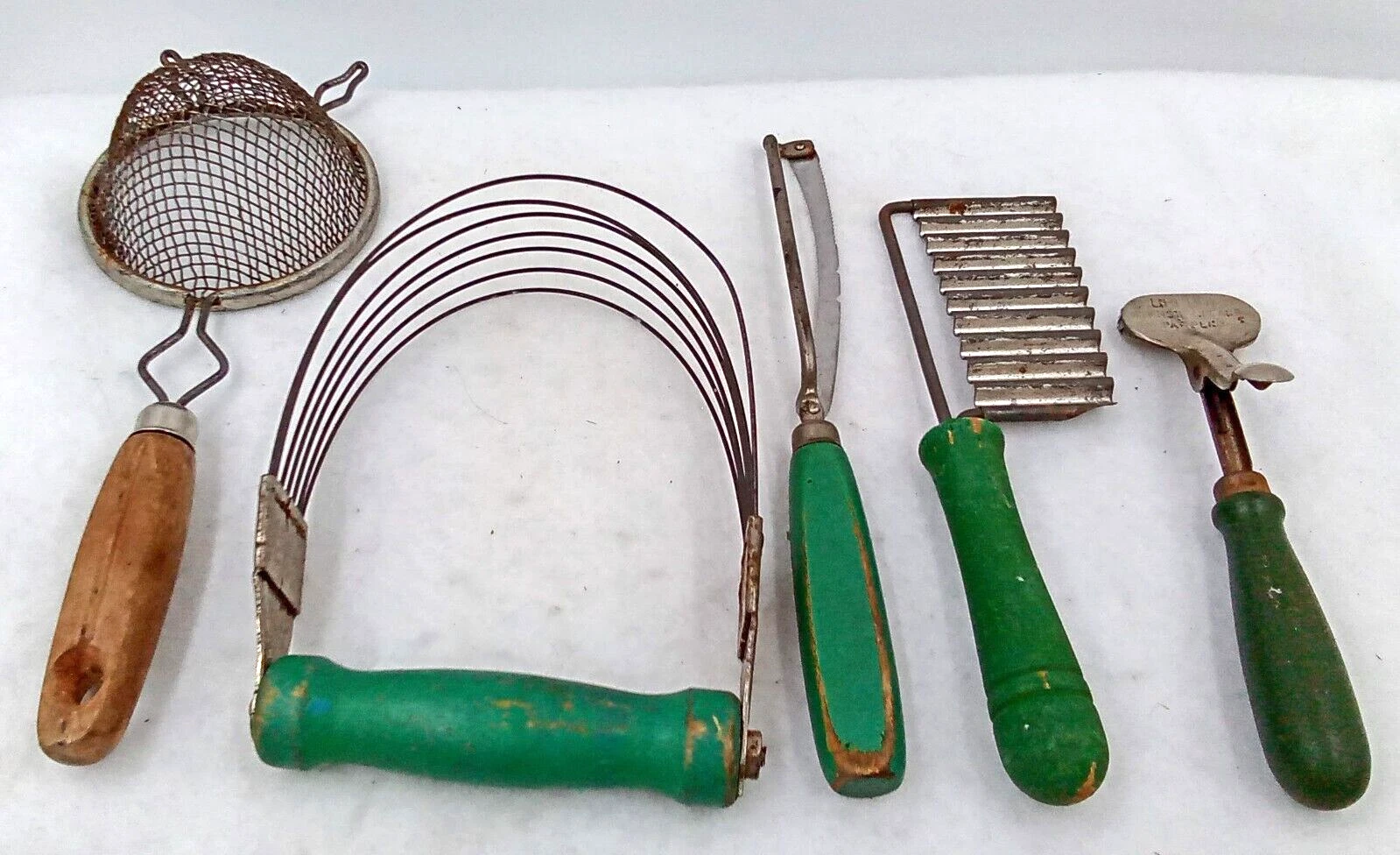 Vintage Kitchen Utensils Wood Handles Green Metal Surehold Retro Decor Set of 5 - product detail image 1