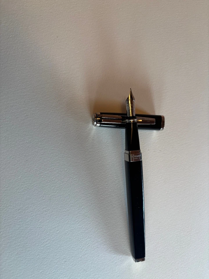 Pluma Estilográfica Waterman Exception Delgada Negra Pt Fina  Foto 2 de 3