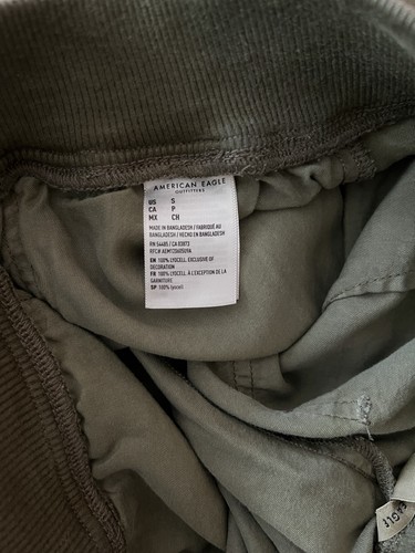 American Eagle Hose grün Cargo elastischer Bund Baggy Jogger Bein - Damengröße 2 - Bild 17 von 20