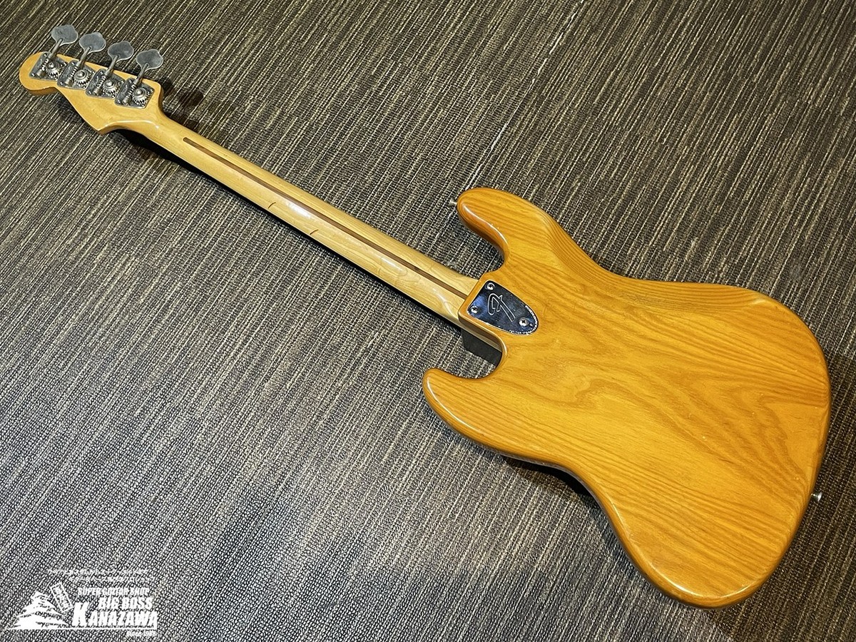 Fender 1976 Jazz Bass SN.7632938 5.03kg with semi hard case