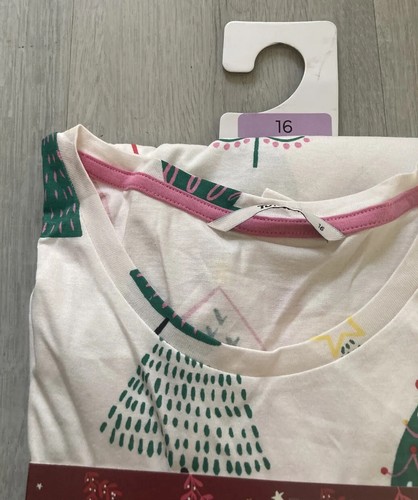 LADIES TU CHRISTMAS TREE DESIGN PJS PYJAMAS 16 BNWT FESTIVE CHRISTMAS NEW GIFT - Picture 4 of 12