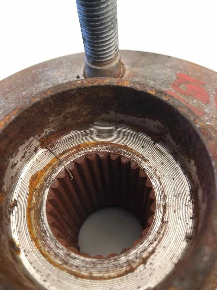 Chrysler Cirrus 1995-2000 buje de rueda delantera y cojinete de rueda lado derecho del pasajero Foto 3 de 4