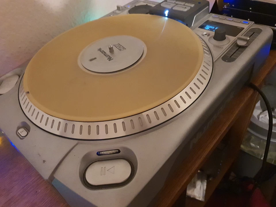 😎Numark HDX Dj Festplatten Hybrid Scratch Player (Festplatte & CD)😎 - Bild 2 von 4