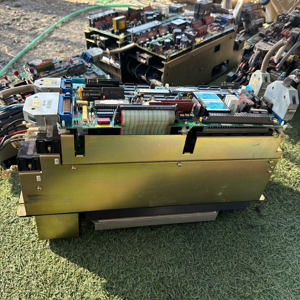 Sanyo Denki 60BB030FXW10 Servo Drive It is a part removed Sanyo Denki 60BB030FXW10 Servo Drive It is a part removed