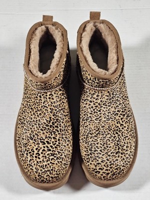 UGG Boots Womens Size 11 Leopard Calf Hair Shearling Lined Ankle Booties F27023G
