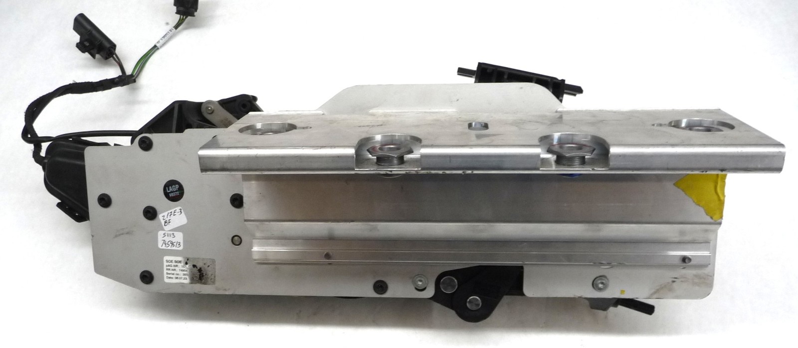 2017-2023 Rolls Royce Cullinan RR31 mascot retractable mechanism 51137459513 OEM