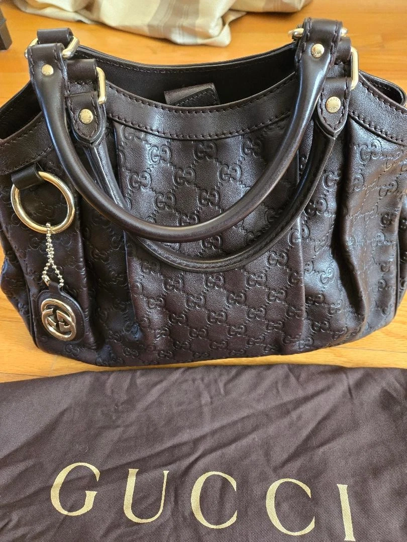 Gucci Sukey Leather Exterior Tote Bags & Handbags for Women for