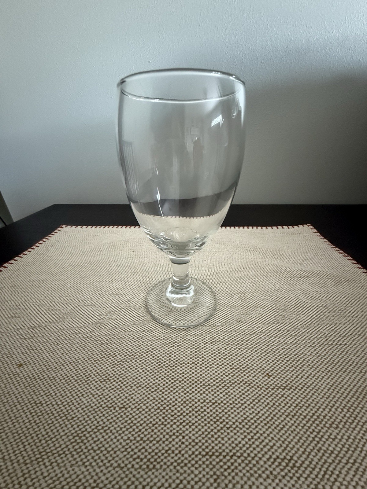 Set of 8 Clear Glass Footed Goblet Glasses 16 1/4 Oz (481ml)