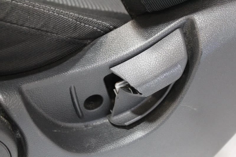 2017 HYUNDAI ELANTRA GT LEFT DRIVER FRONT SEAT MANUAL BLACK CLOTH RY HATCHBACK Foto 4 de 4