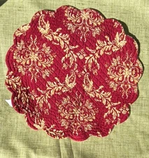 1 Williamsburg Round Scalloped REGENCY Placemat NEW C&F Enterprises Reversible