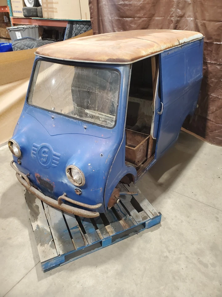 Goggomobil Transporter Van TL-250 1957 microcoche casi completo Foto 2 de 4