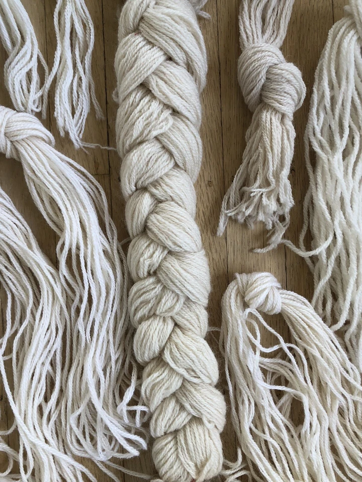 Lot of Mixed Ivory Paternayan Persian Yarn Needlepoint Wool ~10 Ounces Total - Image 4 of 4