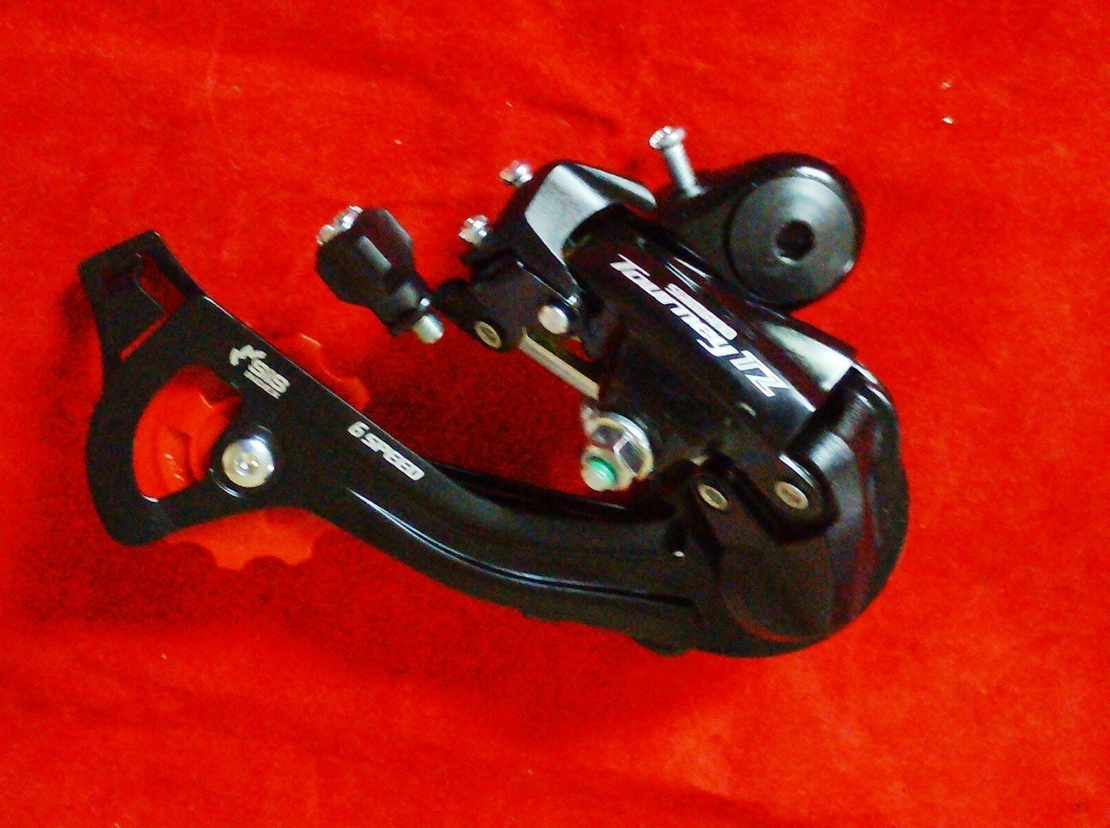 SHIMANO RD-TZ500 6 SPEED REAR DERAILLEUR