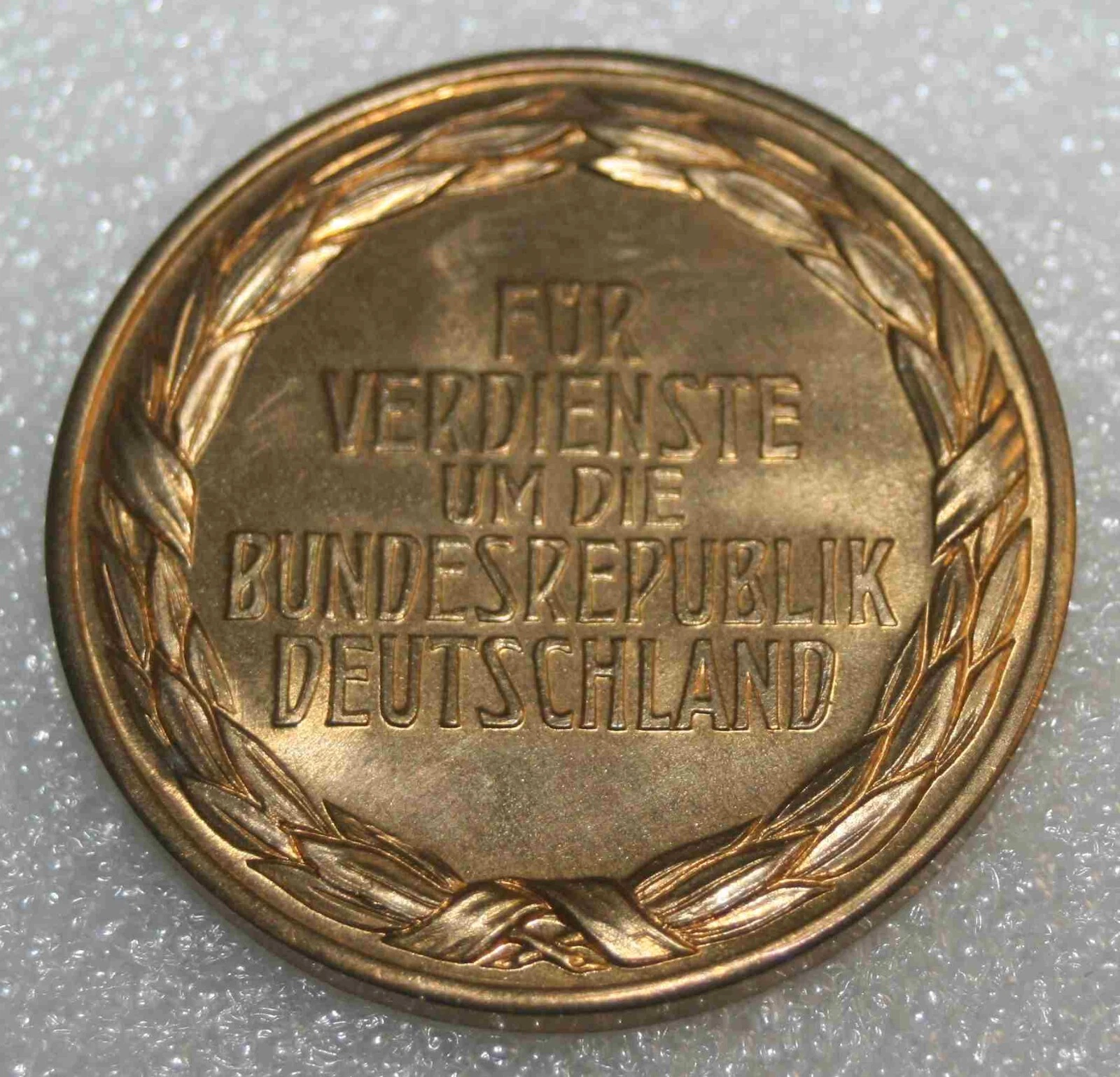 Bild 2 von 2