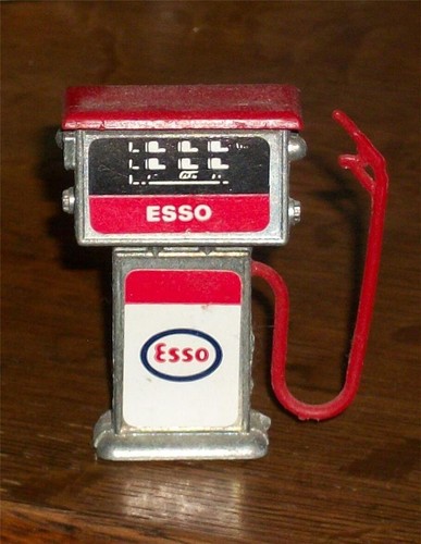 VTG ESSO NEW ZEALAND AUSTRALIA PLASTIC COIN $1 CENT SHILLING MODEL TOY GAS PUMP - Picture 9 of 10