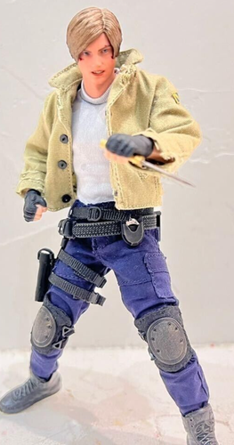 LICHOO Resident Evil: Leon S. Kennedy Anime Action Figure Personaggio Modello da Collezione Statua Giocattoli Figure PVC Ornamenti Desktop Regali Festivi