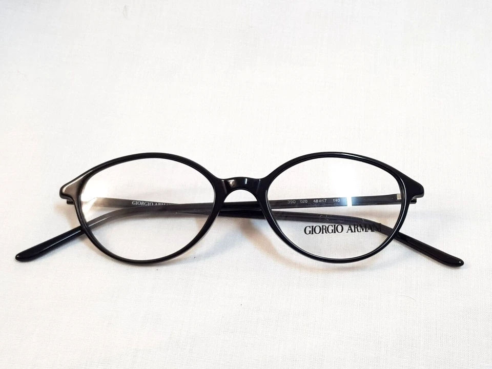 Lunettes de soleil authentiques Giorgio ARMANI 390 020 noires montures ovales... - Photo 2/4