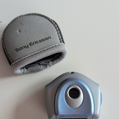 Sony Ericsson Kamera Typ 40B0010 blau/grau mit Tasche